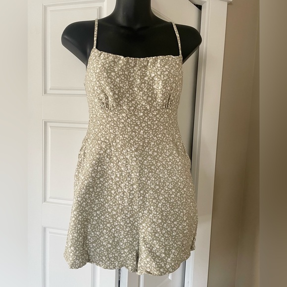 ๐พ A&F romper - Picture 2 of 8